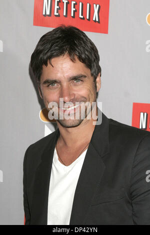 Juillet 22, 2006 ; Los Angeles, CA, USA ; l'acteur John Stamos de la Summer Press Tour 2006 - NBC a tenu à l'Hôtel Ritz Carlton, Pasadena. Crédit obligatoire : Photo par Paul Fenton/ZUMA KPA.. (©) Copyright 2006 by Paul Fenton Banque D'Images