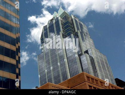 Aug 03, 2006 ; Austin, Texas, USA ; Frost Bank Tower dans le centre-ville d'Austin. Crédit obligatoire : Photo de Robert McLeroy/San Antonio Express-News/ZUMA Press. (©) Copyright 2006 par San Antonio Express-News Banque D'Images