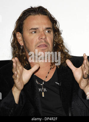 Aug 21, 2006 ; Los Angeles, CA, USA ; chanteur FHER, du groupe de rock mexicain Mana, au cours d'une conférence de presse pour la sortie de leur dernier CD "Amar Es combattre." Photo : crédit obligatoire par Vaughn Youtz/ZUMA Press. (©) Copyright 2006 par Vaughn Youtz Banque D'Images