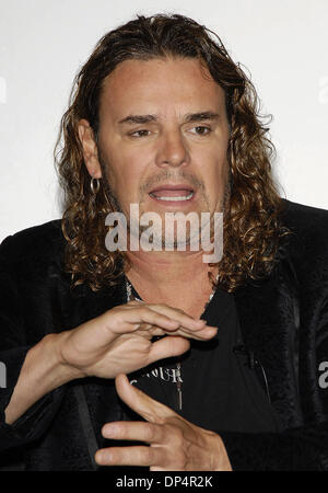Aug 21, 2006 ; Los Angeles, CA, USA ; chanteur FHER, du groupe de rock mexicain Mana, au cours d'une conférence de presse pour la sortie de leur dernier CD "Amar Es combattre." Photo : crédit obligatoire par Vaughn Youtz/ZUMA Press. (©) Copyright 2006 par Vaughn Youtz Banque D'Images