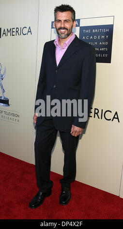 Aug 26, 2006 ; Century City, CA, USA ; acteur Oded Fehr arrive à la BAFTA/LA-Academy of Television Arts and Sciences Tea Party de la Century Hyatt. Crédit obligatoire : Photo de J. P. Yim/ZUMA Press. (©) Copyright 2006 par J. P. Yim Banque D'Images