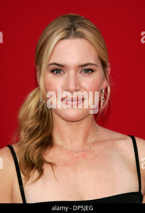 Sep 16, 2006, New Orleans, Louisiane, USA ; l'actrice Kate Winslet au 'Tous les hommes du roi" La Nouvelle Orléans Premiere tenue à McAlister Auditorium à l'Université de Tulane. Crédit obligatoire : Photo de Lisa O'Connor/ZUMA Press. (©) Copyright 2006 by Lisa O'Connor Banque D'Images