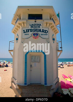 Sep 23, 2006 ; Laguna Beach, CA, USA ; Laguna Beach est une ville située dans le sud de l'Orange County, en Californie. Laguna Beach est qu'il est le paradis des skimboarding, le sport ayant été inventé par les sauveteurs de la ville il y a plus d'un demi-siècle. La ville a également acquis une certaine exposition nationale en 2004, le paramètre de l'opéra de savon réalité MTV Laguna Beach : The Real Orange County. Banque D'Images