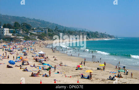 Sep 23, 2006 ; Laguna Beach, CA, USA ; Laguna Beach est une ville située dans le sud de l'Orange County, en Californie. Laguna Beach est qu'il est le paradis des skimboarding, le sport ayant été inventé par les sauveteurs de la ville il y a plus d'un demi-siècle. La ville a également acquis une certaine exposition nationale en 2004, le paramètre de l'opéra de savon réalité MTV Laguna Beach : The Real Orange County. Banque D'Images