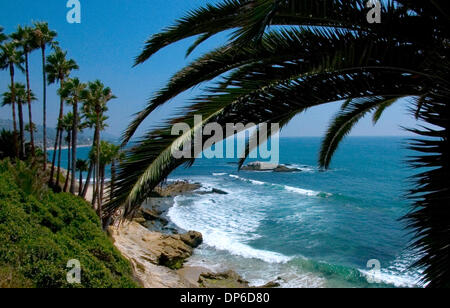 Sep 23, 2006 ; Laguna Beach, CA, USA ; Laguna Beach est une ville située dans le sud de l'Orange County, en Californie. Laguna Beach est qu'il est le paradis des skimboarding, le sport ayant été inventé par les sauveteurs de la ville il y a plus d'un demi-siècle. La ville a également acquis une certaine exposition nationale en 2004, le paramètre de l'opéra de savon réalité MTV Laguna Beach : The Real Orange County. Banque D'Images