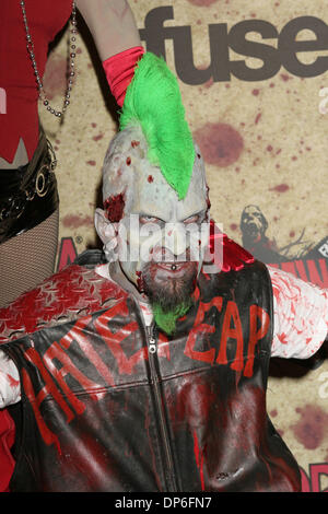 Oct 15, 2006 ; Los Angeles, CA, USA ; Monster au niveau du fusible Fangoria Chainsaw Awards - Arrivals tenue à l'Orpheum Theatre. Crédit obligatoire : Photo par Paul Fenton/ZUMA KPA.. (©) Copyright 2006 by Paul Fenton Banque D'Images