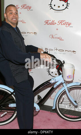 Oct 19, 2006 ; Hollywood, CA, USA ; comédien Sinbad arrive à la Collection Hello Kitty Printemps 2007 Fashion show Fashion Week de Los Angeles. Crédit obligatoire : Photo par Marianna Massey Jour/ZUMA Press. (©) Copyright 2006 par Marianna jour Massey Banque D'Images