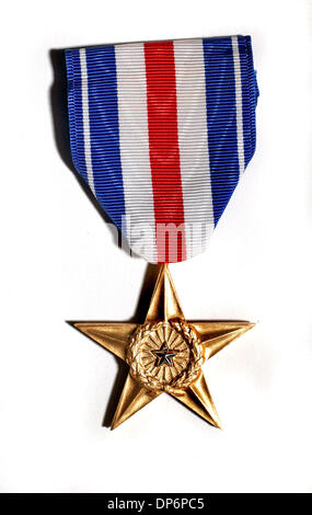 Oct 20, 2006 ; San Diego, CA, USA ; détail de médailles militaires - c'est le Silver Star. Crédit obligatoire : Photo par Nadia Borowski Scott/SDU-T/ZUMA Press. (©) Copyright 2006 by SDU-T Banque D'Images