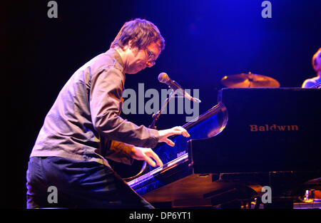 Oct 29, 2006, à Las Vegas, NV, USA ; Ben Folds musicien il se produit lors du 2e Festival annuel de musique Vegoose les deux jours de l'événement a eu lieu au Sam Boyd Stadium. Crédit obligatoire : Photo par Jason Moore/ZUMA Press. (©) Copyright 2006 par Jason Moore Banque D'Images