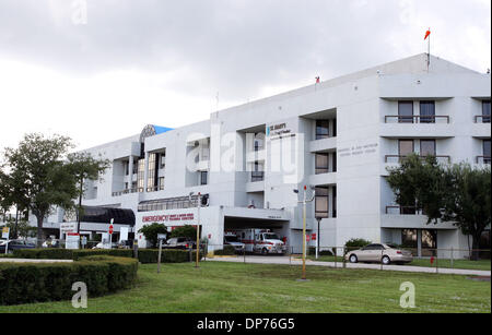 Nov 02, 2006 ; West Palm Beach, FL, USA ; St. Mary's Medical Center. Crédit obligatoire : Photo de Richard Graulich/Palm Beach Post/ZUMA Press. (©) Copyright 2006 par Palm Beach Post Banque D'Images