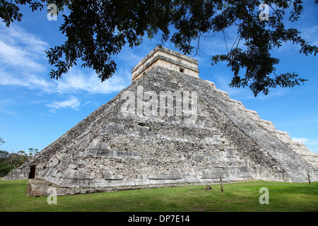A pyramide de Kukulkan, El Castillo Chichen Itza, les ruines mayas sur la péninsule du Yucatan Mexique Amérique du Nord Banque D'Images