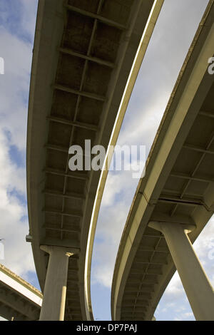 Nov 22, 2006 ; Portland, OR, USA ; Fremont Bridge J-5 viaduc détail. Crédit obligatoire : Photo de Richard Clement/ZUMA Press. (©) Copyright 2006 by Richard Clement Banque D'Images