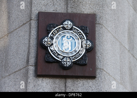 Plaque sur Dublin Pearse Street Station à Garda Banque D'Images