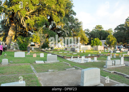 Visite nocturne de cimetière avec reenactors à Biloxi, au Mississippi Banque D'Images