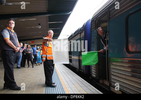 Sydney, NSW, Australie. 9 janvier 2014. Le Elvis Express train part de la Gare Centrale de Sydney, NSW 2014 pour le dispositif TrainLink Festival Elvis de Parkes. Crédit : Copyright 2014 Richard Milnes/Alamy Live News Banque D'Images