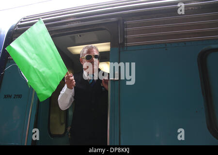 Sydney, NSW, Australie. 9 janvier 2014. Le Elvis Express train part de la Gare Centrale de Sydney, NSW 2014 pour le dispositif TrainLink Festival Elvis de Parkes. Crédit : Copyright 2014 Richard Milnes/Alamy Live News Banque D'Images