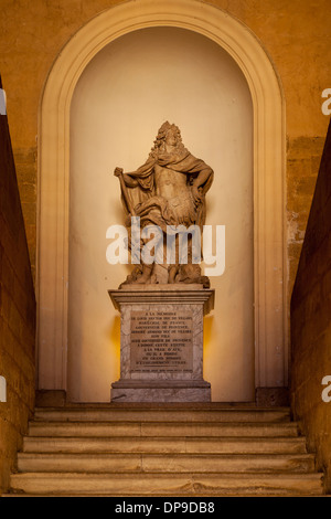 Statue de Claude Louis Hector de Villars - célèbre général français, l'Hôtel de Ville, Aix-en-Provence, France Banque D'Images