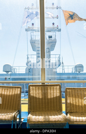 Certains présidents de gros plan sur un ferry. Banque D'Images