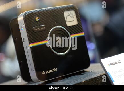 Las Vegas, États-Unis d'Amérique. 09Th Jan, 2014. L'appareil photo Polaroid Socialmatic de l'entreprise au CES (Consumer Electronics Show) à Las Vegas, États-Unis d'Amérique, 09 janvier 2014. La foire est 07 au 10 janvier 2014. Photo : Britta Pedersen/dpa/Alamy Live News Banque D'Images