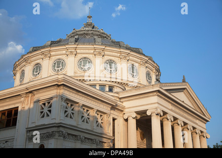 Athenaeum roumain, Piata Revolutiei, Bucarest, Roumanie Banque D'Images