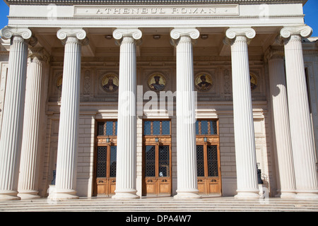 Athenaeum roumain, Piata Revolutiei, Bucarest, Roumanie Banque D'Images