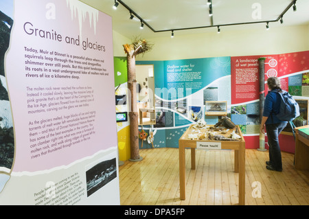 Intérieur du centre de visiteurs à graver o' TVA, près de Dinnet, Deeside, Aberdeenshire, en Écosse. Banque D'Images