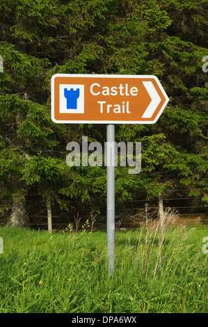 Château 'Trail''road sign dans l'Aberdeenshire, en Écosse. Banque D'Images