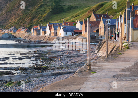 Le village de Crovie, Aberdeen, Écosse-shire. Banque D'Images