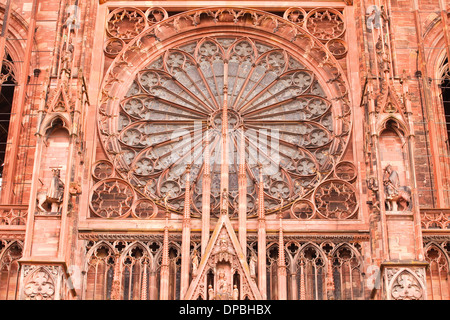 L'ouest l'avant de la cathédrale de Strasbourg. Banque D'Images