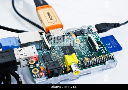 Dublin, Irlande. 11 janv. 2014 - Un ordinateur linux Raspberry Pi Banque D'Images