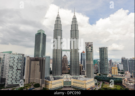 Les tours Petronas, Kuala Lumpur, Malaisie, Asie Banque D'Images