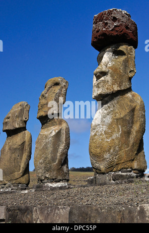 À Moai Ahu Tongariki, île de Pâques, Chili Banque D'Images