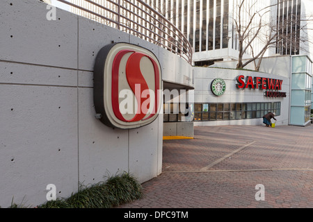 Safeway grocery store Se connecter - Arlington, Virginia, USA Banque D'Images