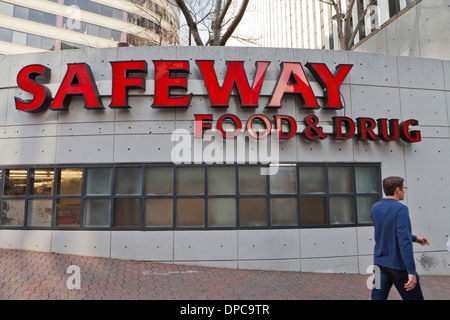 Safeway grocery store Se connecter - Arlington, Virginia, USA Banque D'Images