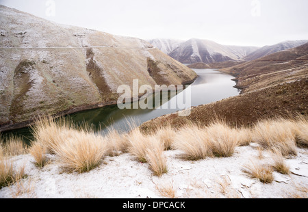 La route surplombe un paysage historique et résisté à l'hiver Paysage Oregon Banque D'Images