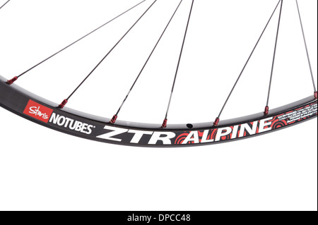 Roue de vélo sur la jante ZTR Alpine Banque D'Images