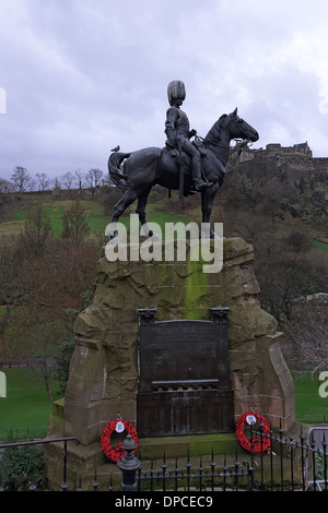 D'un bronze équestre Royal Scots Dragoon Guard & monument à la Royal Scots Dragoon Guards (Carabiniers et gris) Banque D'Images