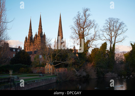 La Cathédrale de Lichfield et Minster extérieure en hiver Banque D'Images
