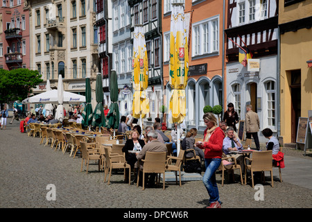 Cafés, Domstrasse, Domplatz à Erfurt, Thuringe, Allemagne, Europe Banque D'Images