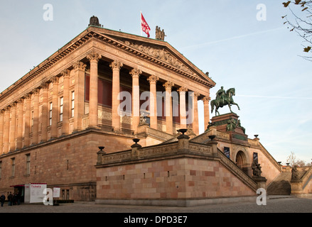 L'Alte Nationalgalerie sur l'île des musées à Berlin, Allemagne Banque D'Images