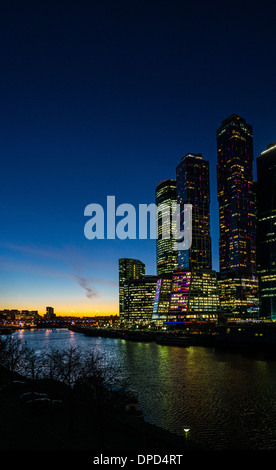 Vue nocturne de la ville de Moscou Centre d'affaires Banque D'Images