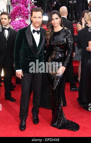 Los Angeles, Californie, USA. 12Th Jan, 2014. Matthew McConaughey, Camila Alves arrivant à la 71e assemblée annuelle des Prix d'or le 12 janvier 2014 au Beverly Hilton Hotel à Beverly Hills, Californie, USA. Credit : TLeopold ZUMAPRESS.com/Alamy/Photos/Globe Live News Banque D'Images