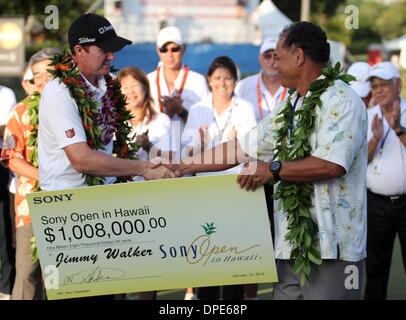 Honolulu, HI, USA. 12Th Jan, 2014. 10 janvier 2014 - Jimmy Walker devient le nouveau champion de l'Open Sony au Waialae Country Club à Honolulu, HI. Credit : csm/Alamy Live News Banque D'Images