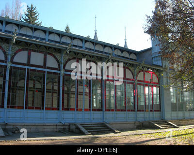 14 Oct 2006 - Piatigorsk, krai de Stavropol, Fédération de Russie - La Galerie et Musée Lermontov à Piatigorsk, Russie. La ville sur la rivière Podkumok dans le District fédéral du sud de la Russie a été fondée en 1780, et a été un centre de santé avec des sources d'eau minérale depuis 1803. Au cours des dernières années, la région du Caucase du Nord de la Russie a subi en raison de sa proximité de la guerre tchétchène Banque D'Images