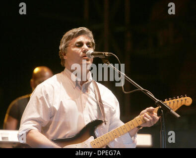 Jul 12, 2006 - Walker, Minnesota, USA - guitariste Steve Miller performes dans la piscine classic rock festival Moondance Jam 2006. (Crédit Image : © Bruce Crummy/ZUMA Press) Banque D'Images