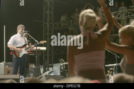 Jul 12, 2006 - Walker, Minnesota, USA - guitariste Steve Miller performes dans la piscine classic rock festival Moondance Jam 2006. (Crédit Image : © Bruce Crummy/ZUMA Press) Banque D'Images