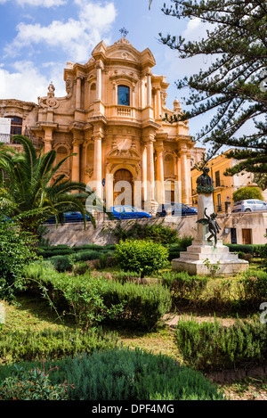 Église de San Domenico (Chiesa di Domenico Sam), Noto, Val di Noto, UNESCO World Heritage Site, Sicile, Italie, Europe Banque D'Images