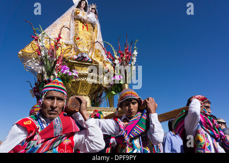 La fête du Corpus Christi, la plus importante fête religieuse au Pérou, qui a eu lieu à Cuzco, Pérou, Amérique du Sud Banque D'Images