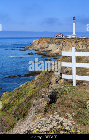 Le phare de Point Arena, en Californie, États-Unis d'Amérique, Amérique du Nord Banque D'Images
