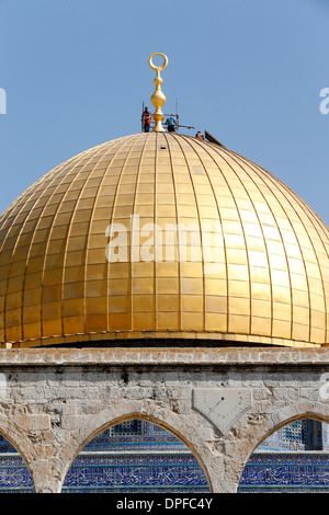 Le dôme du Rocher, sur le mont du Temple de Jérusalem, Site de l'UNESCO, l'un des sanctuaires les plus saints de l'Islam, Jérusalem, Israël Banque D'Images